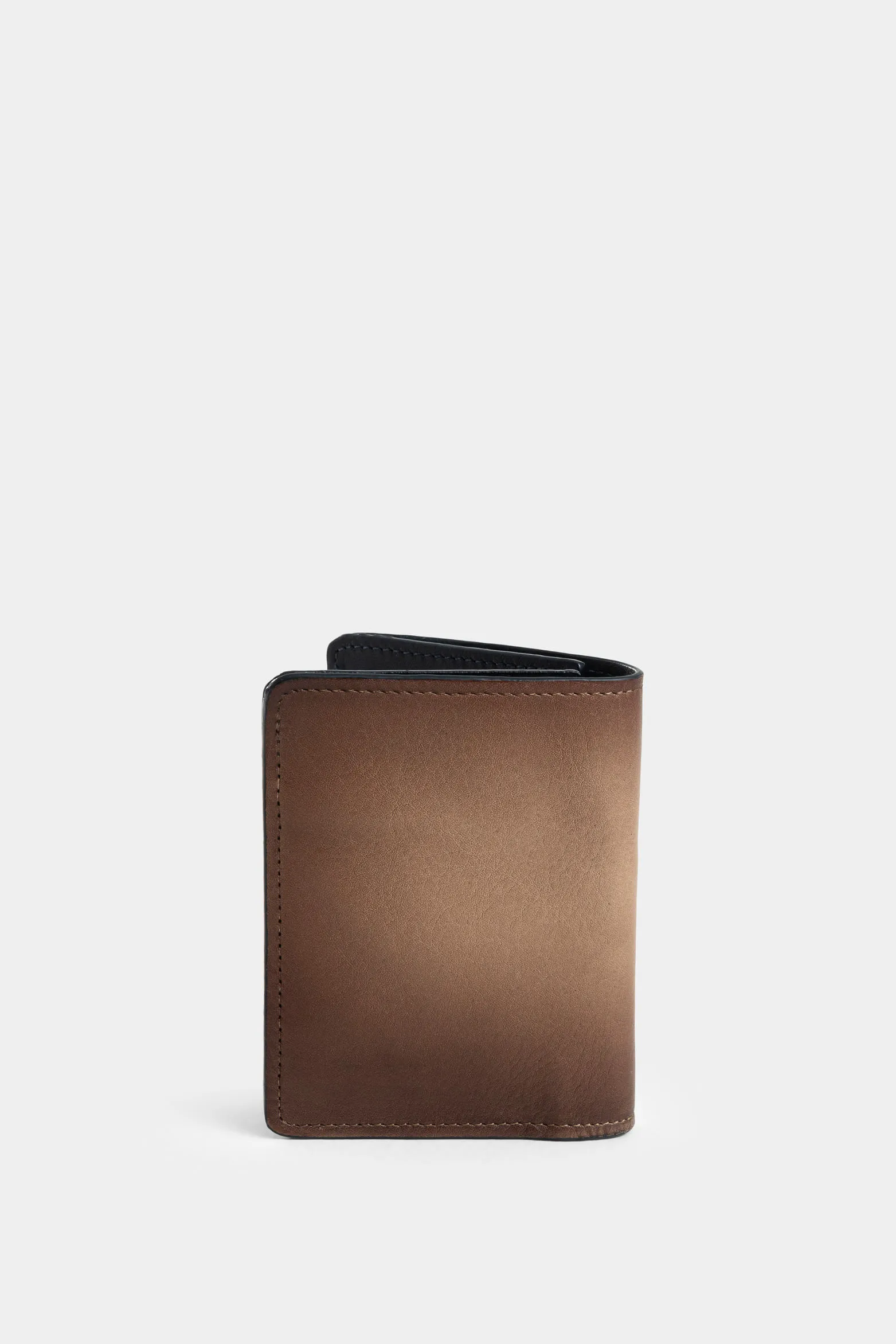 Billetera shadow de cuero para hombre acabado degradé