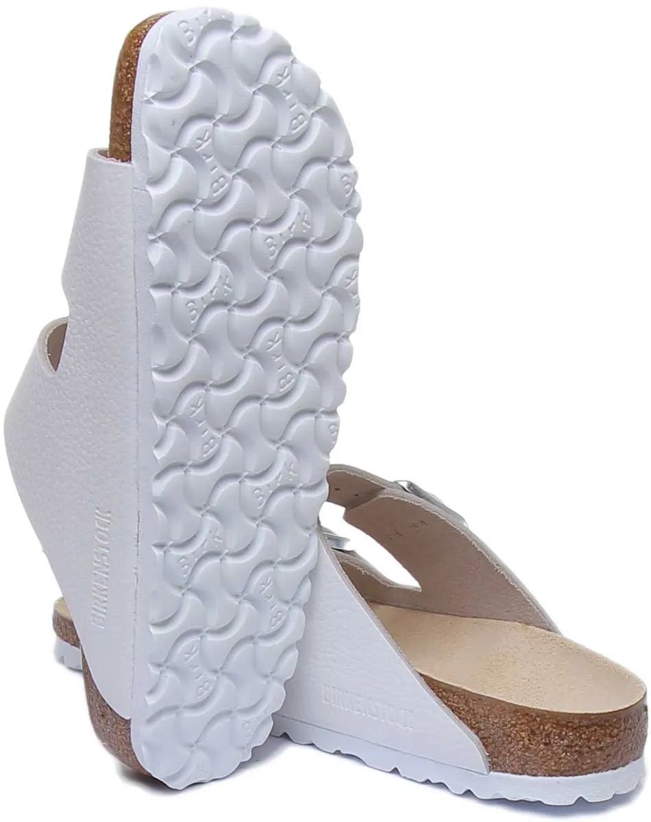 Birkenstock Arizona BS Sandalia de piel de doble tira para en moca