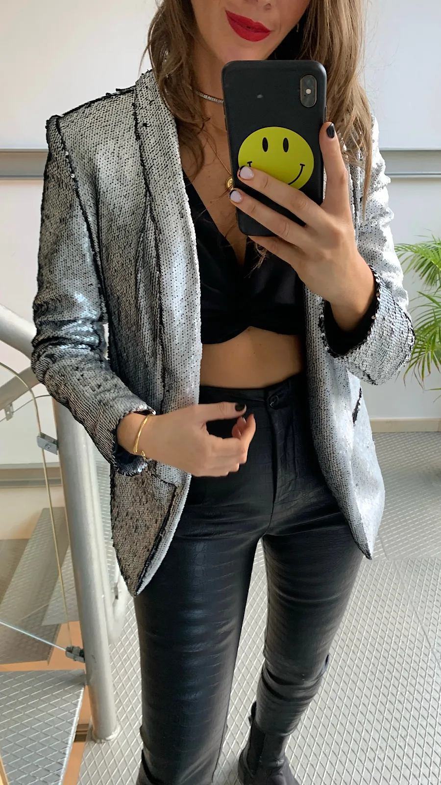 Blusa Negra Crop Top (No se vende suelta)