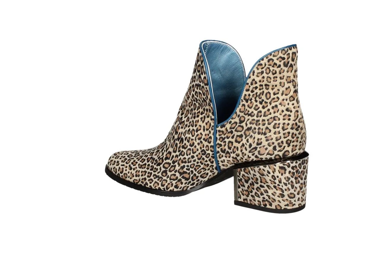 Botin Nobuck Leopardo Ribete Azafata Talon Aplique Metal