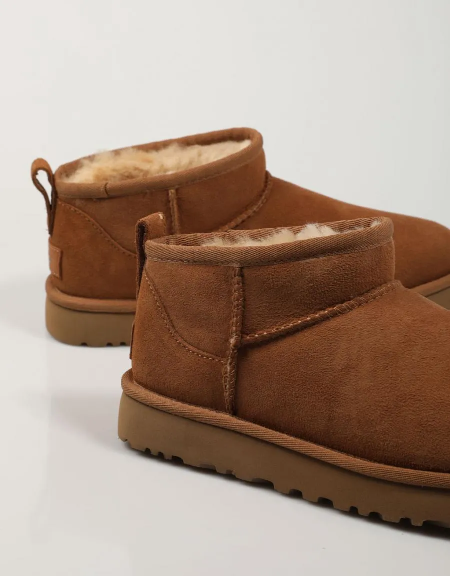  bottines UGG Classic en Cuir 77248