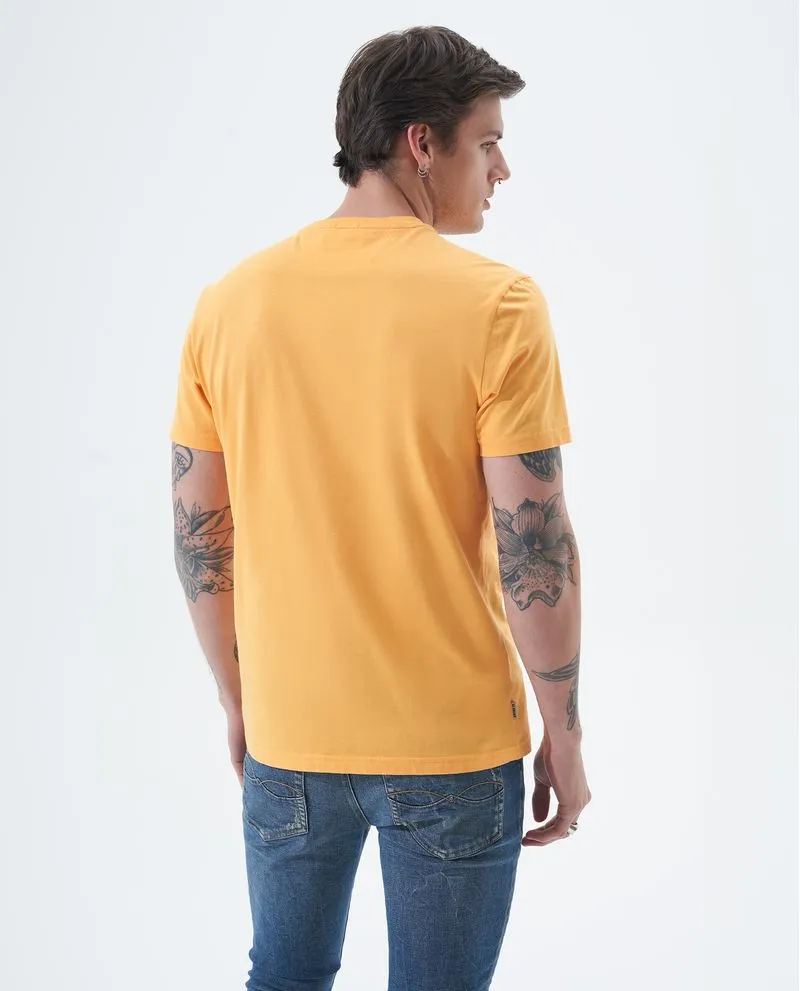 Camiseta con cuello en rib para hombre