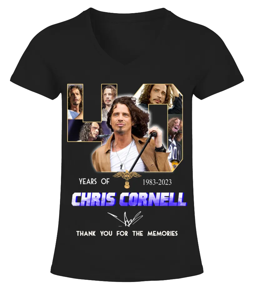 CHRIS CORNELL 40 YEARS OF 19832023 CAMISETA CUELLO PICO MUJER