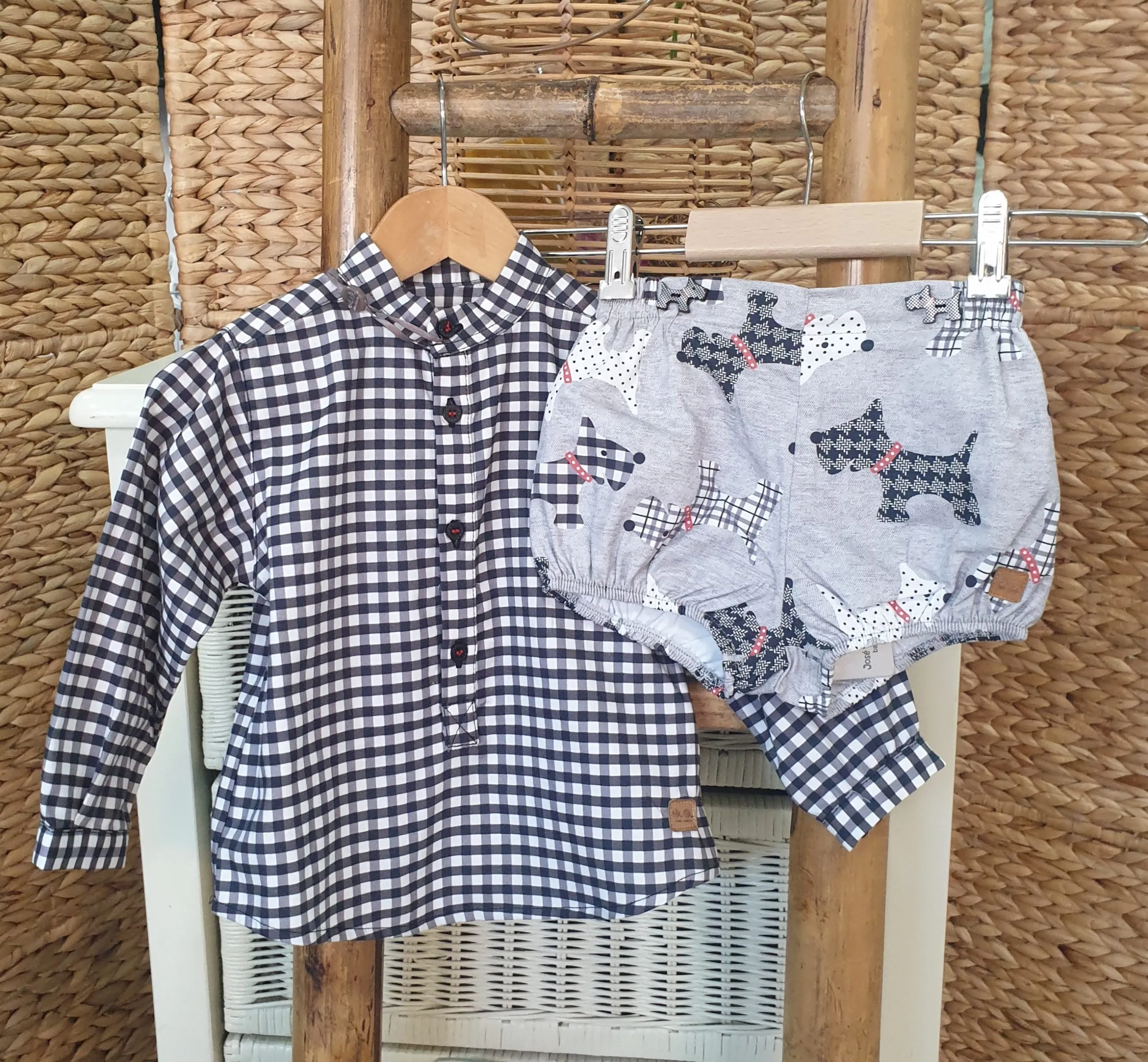 Conjunto niño dos piezas Perritos José Varón R230280