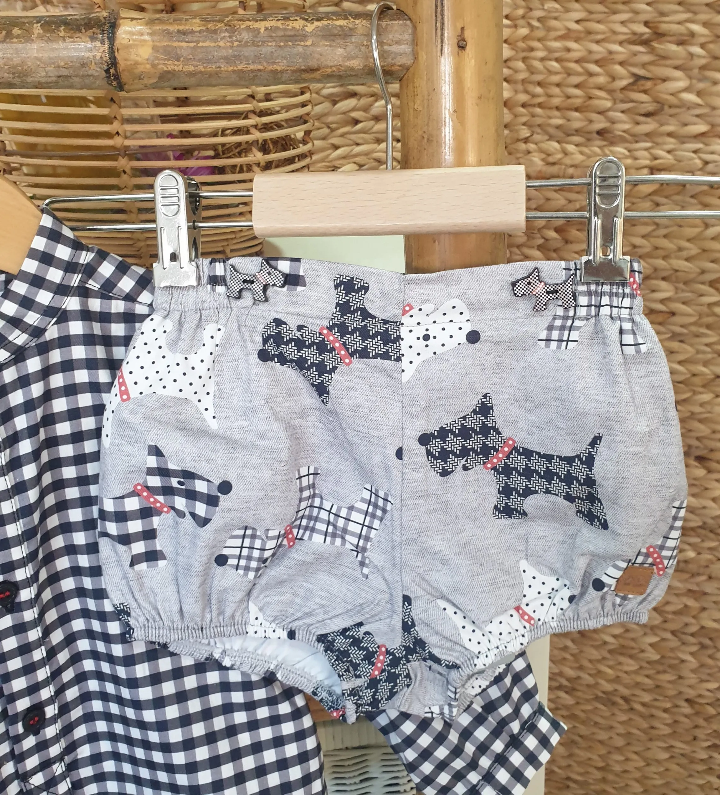 Conjunto niño dos piezas Perritos José Varón R230280