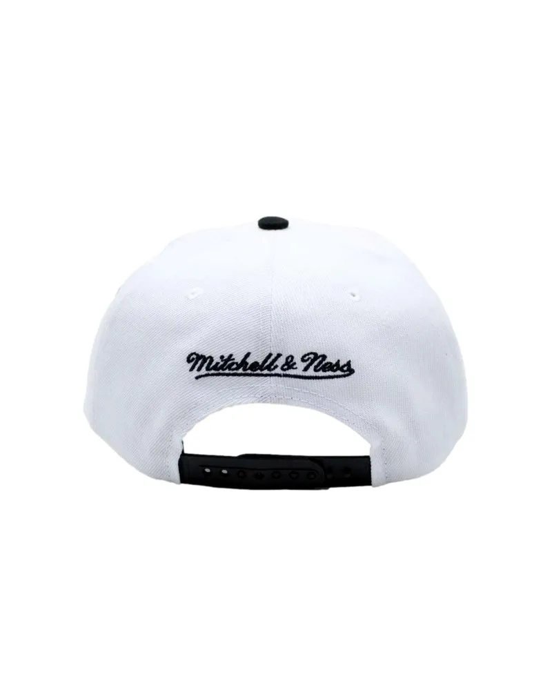 GORRA MITCHELL & NESS BLANCA BULLS FASTIME SNAPBACK