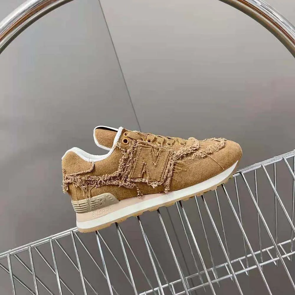 MIU MIU MUJER NEW BALANCE 574 X MIU MIU ZAPATILLAS DENIM MARBLEIZEDMARRóN