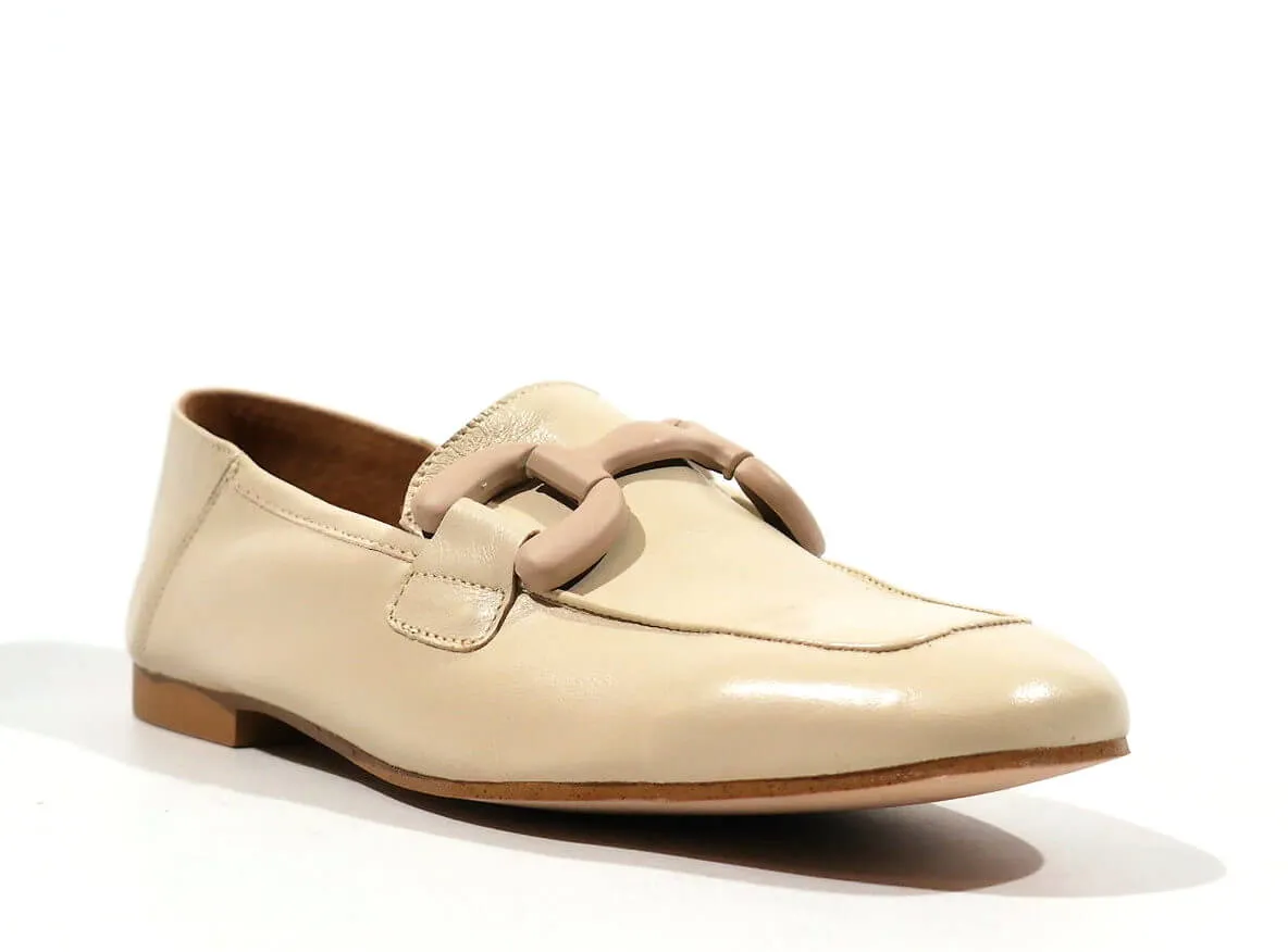Mocasines de piel con adorno de pasta al tono para mujer