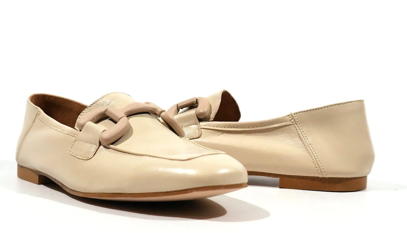 Mocasines de piel con adorno de pasta al tono para mujer