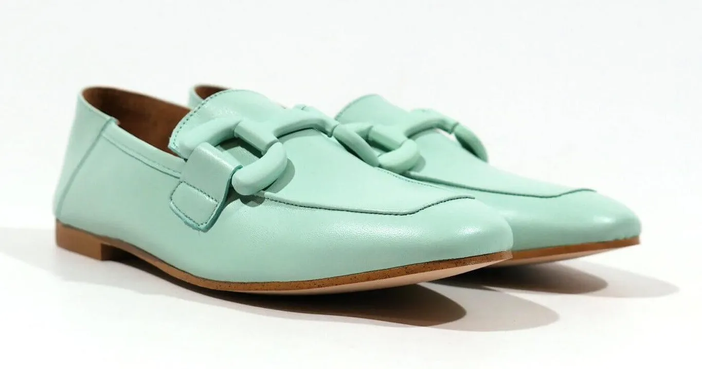 Mocasines de piel con adorno de pasta al tono para mujer