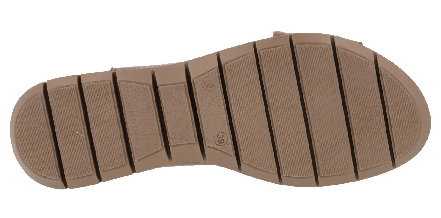 Sandalias de piel con tiras cruzadas Clks