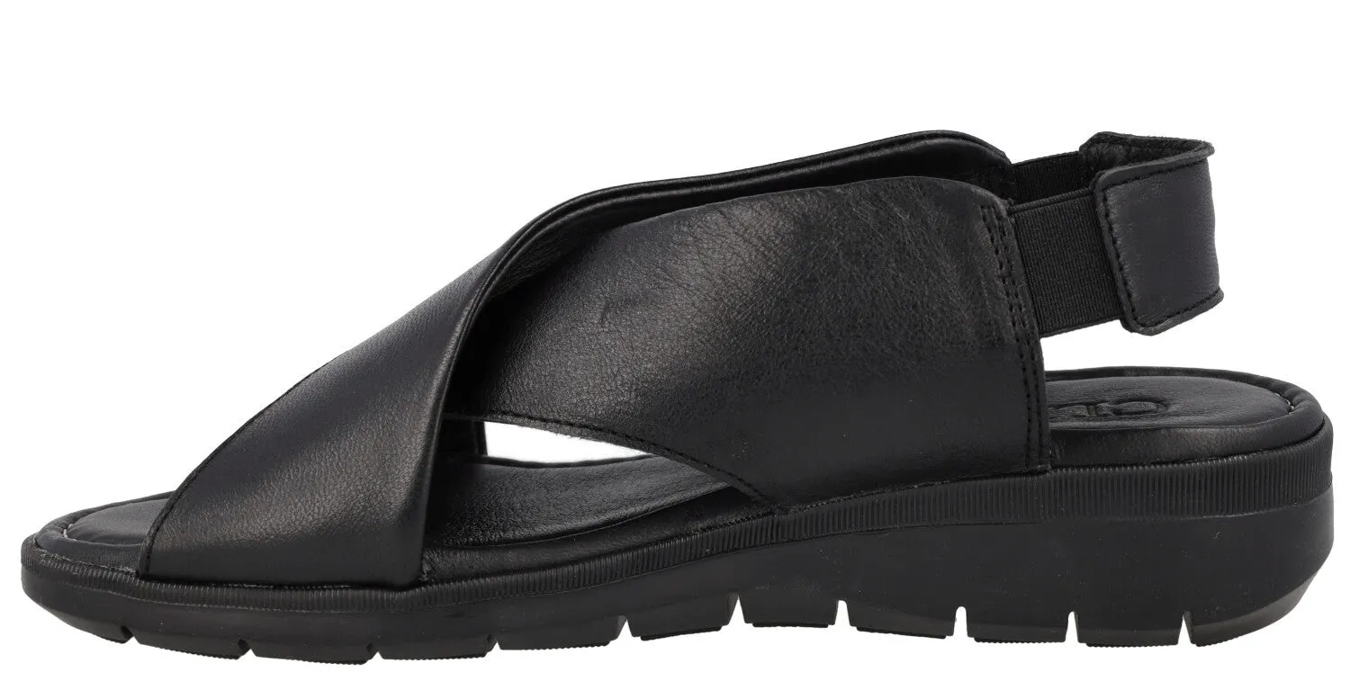 Sandalias de piel con tiras cruzadas Clks