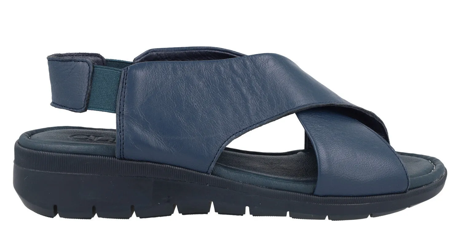 Sandalias de piel con tiras cruzadas Clks