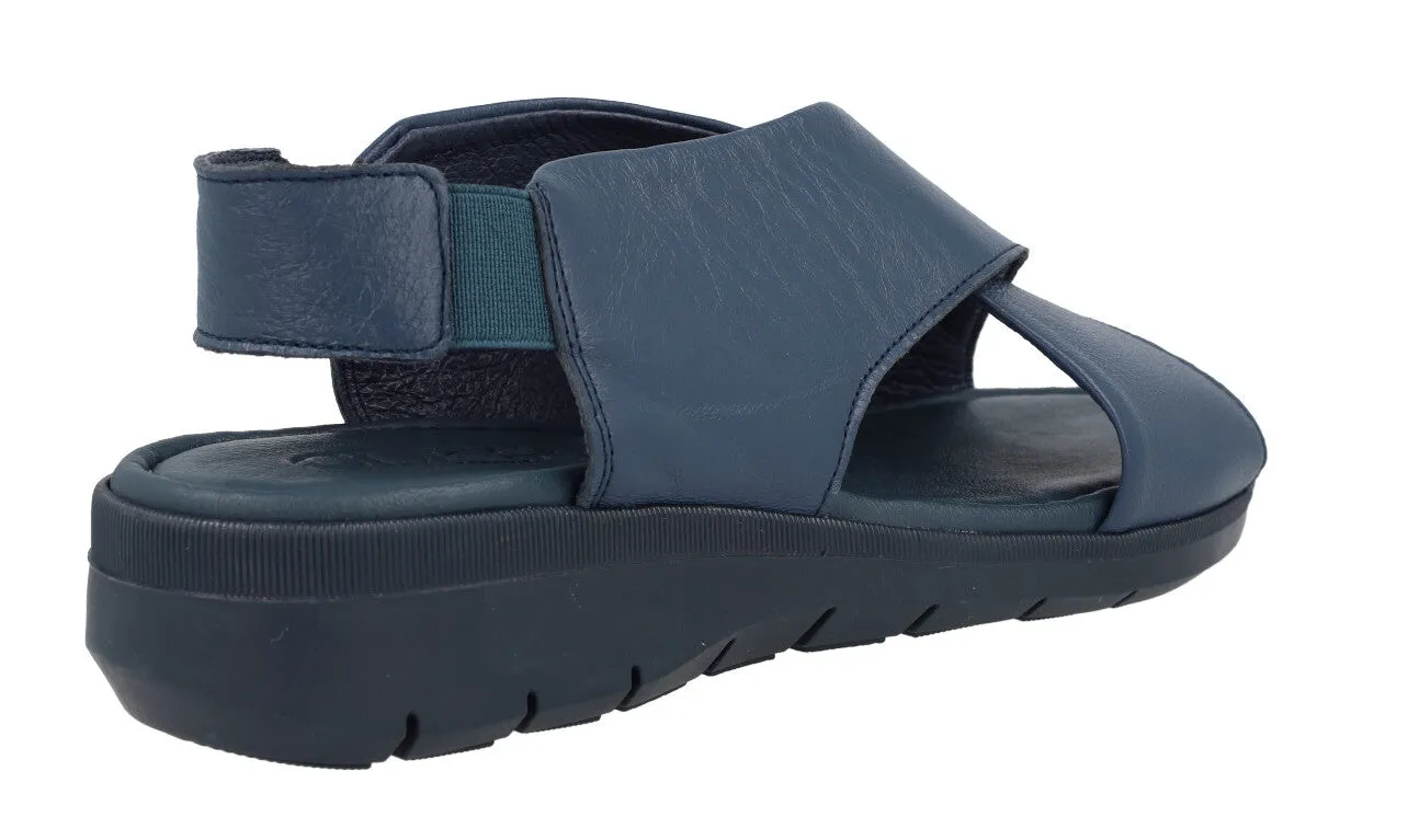 Sandalias de piel con tiras cruzadas Clks