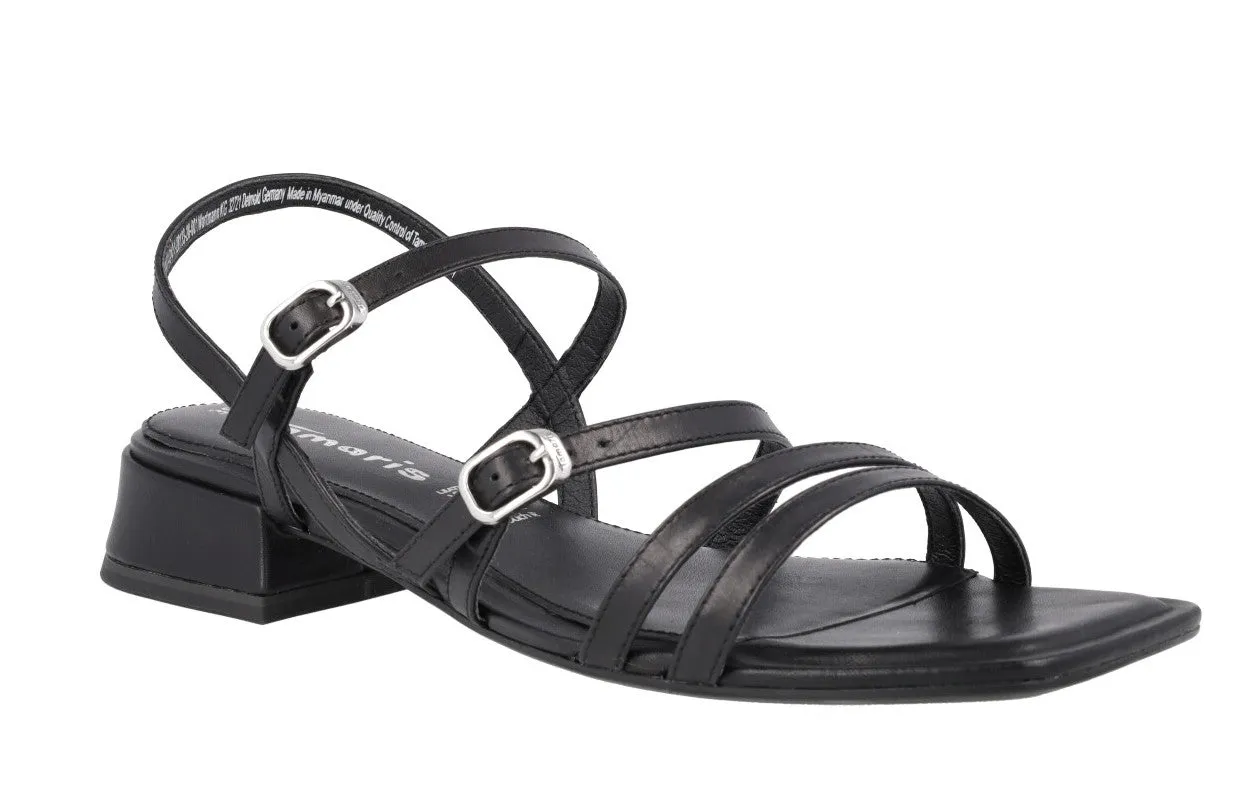 Sandalias de piel con tiras finas y hebillas