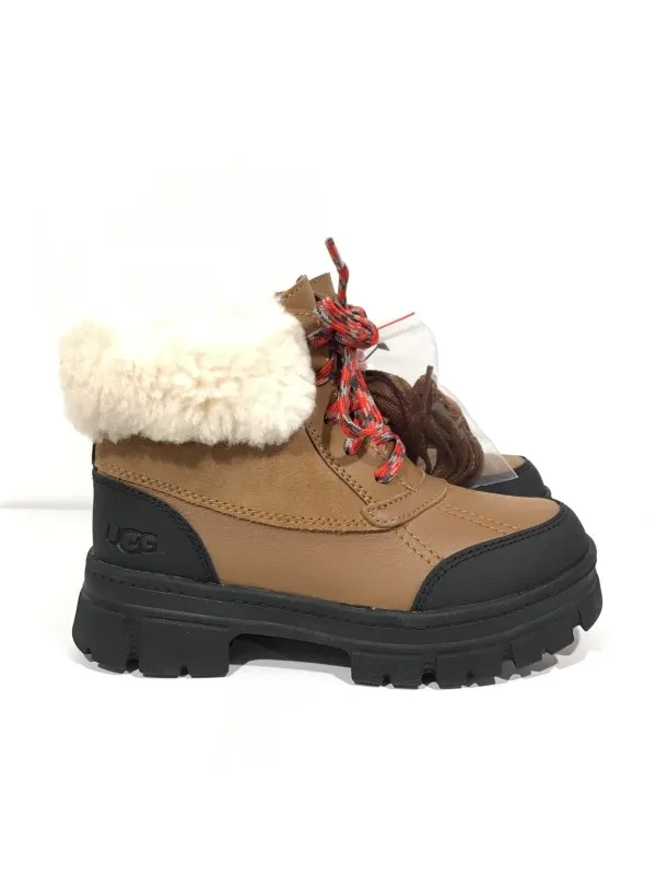 UGG Ashton