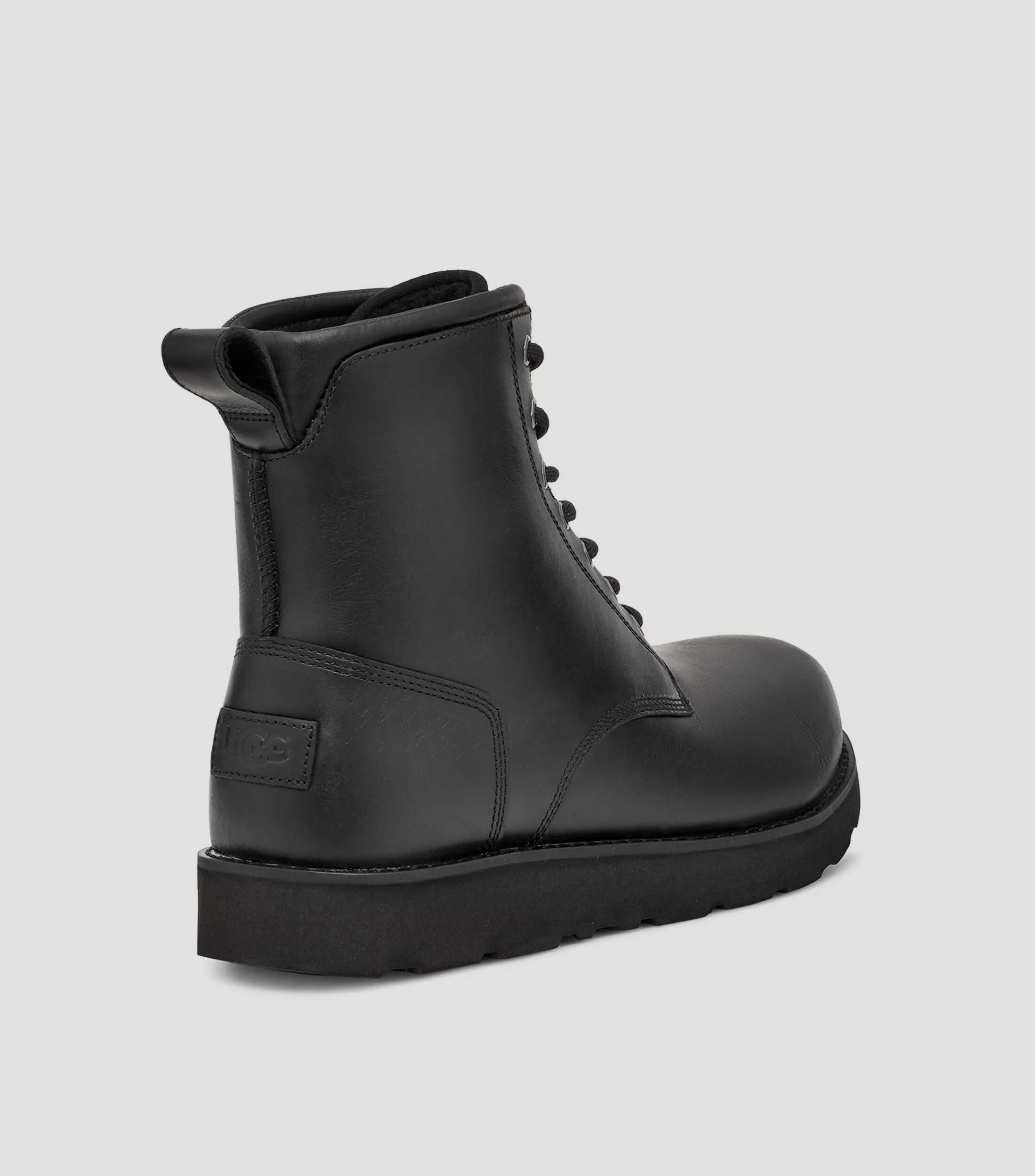 Ugg Botas Cortas en Piel Hombre