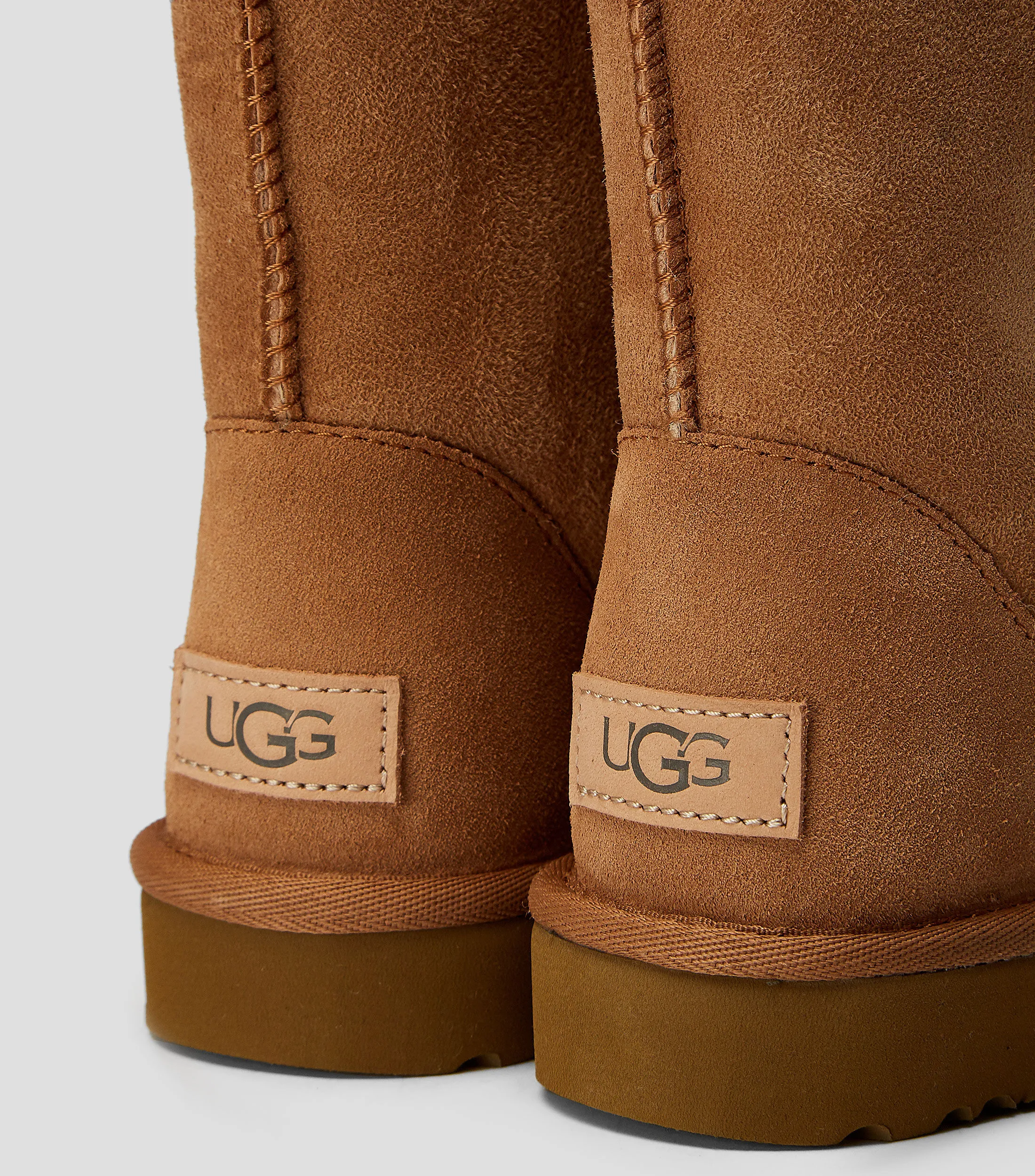 Ugg Botas medias Clásico en piel Mujer