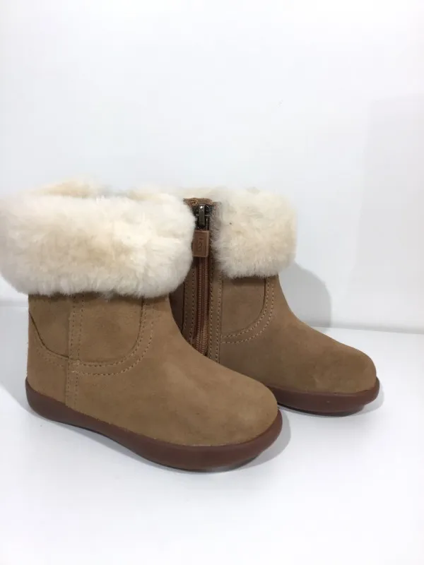 UGG JORIE II