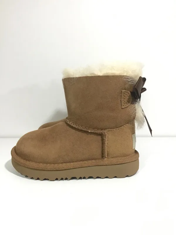 UGG lazos mini