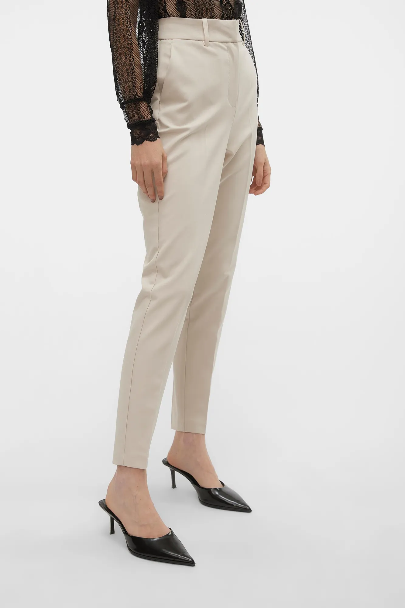 Vero Moda Pantalón pitillo con satinado