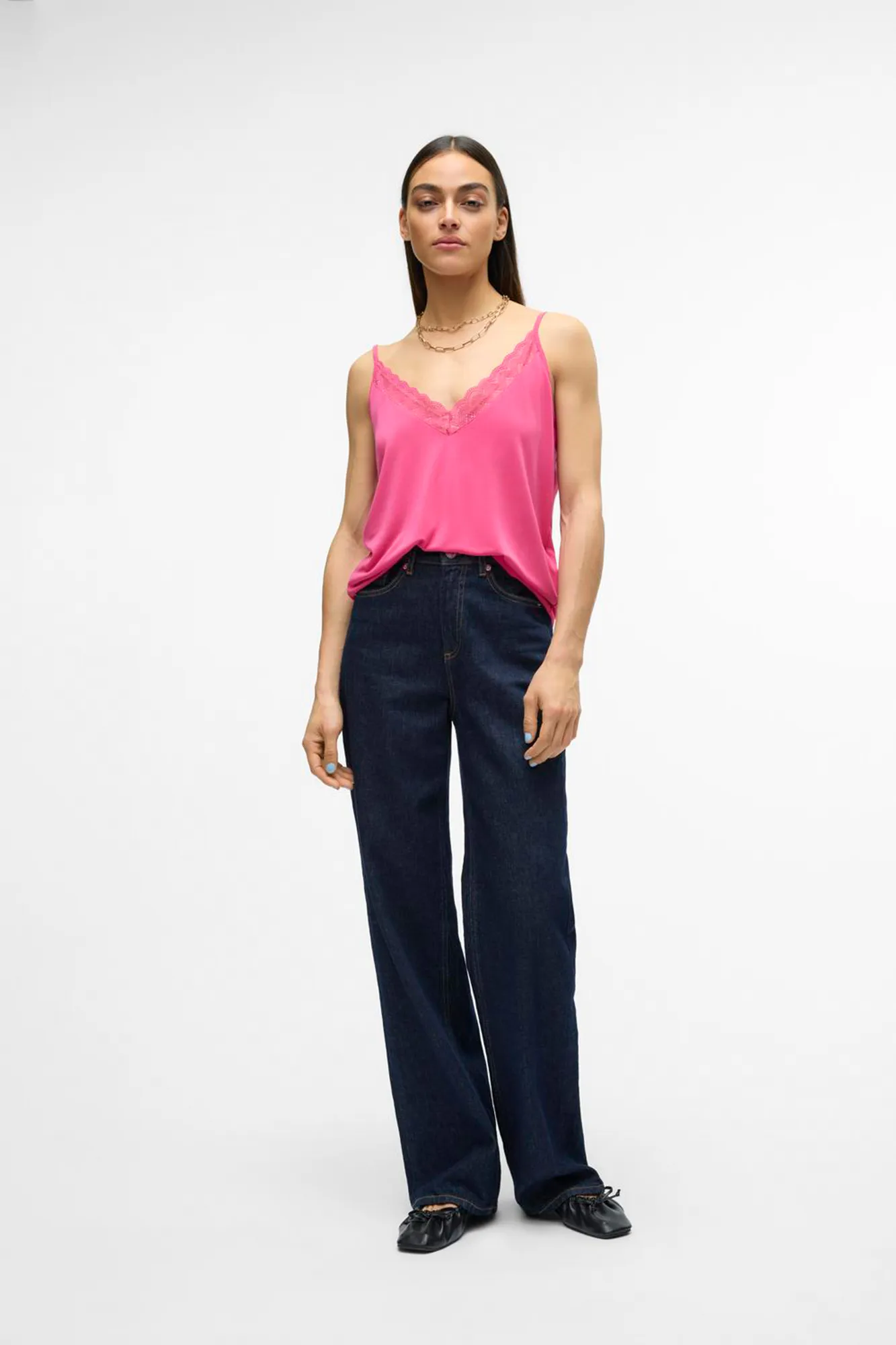 Vero Moda Top de tirantes escote pico