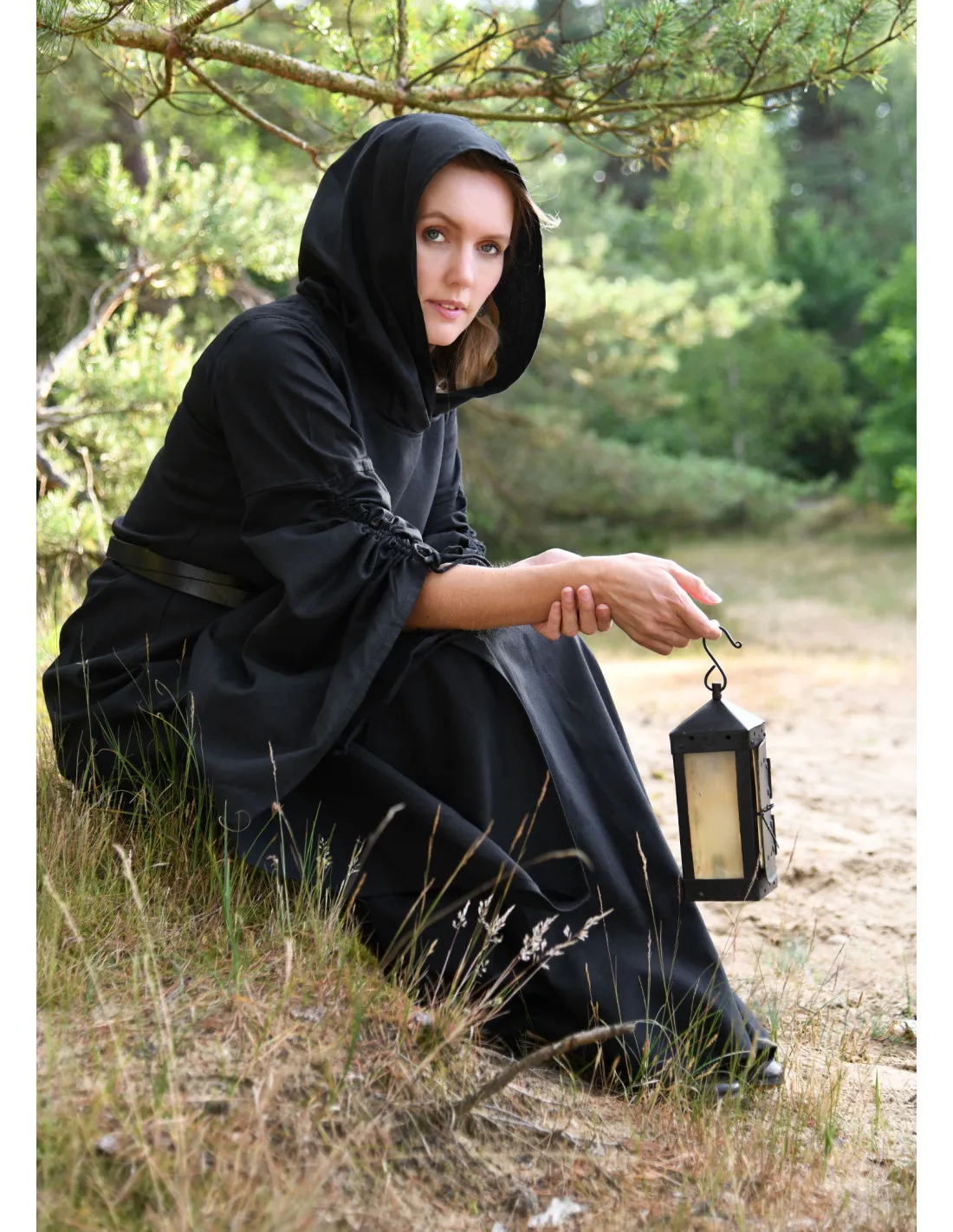 Vestido Medieval mujer mangas trompeta, negro