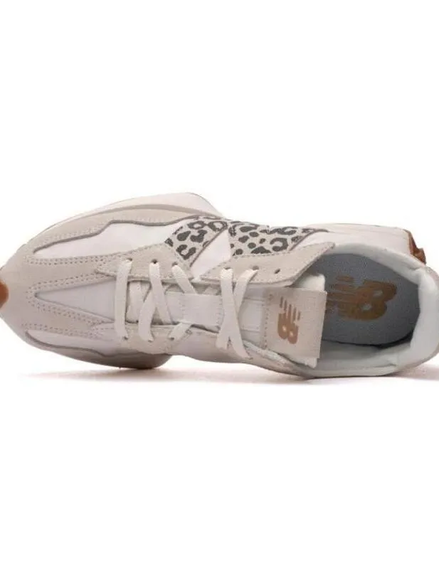 Zapatilla New Balance 327PJ en Beige para Mujer