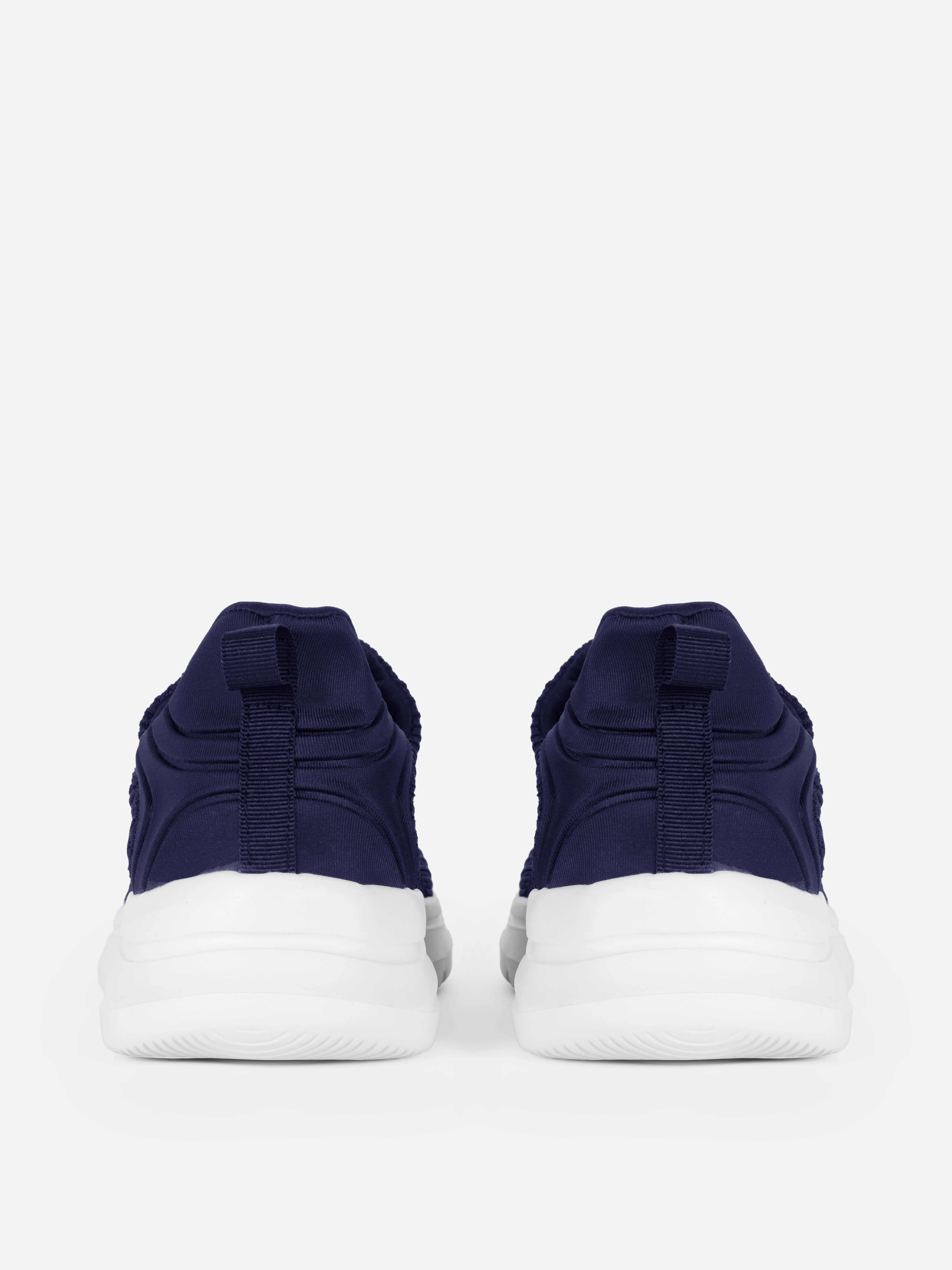 Zapatillas de malla sin cordones