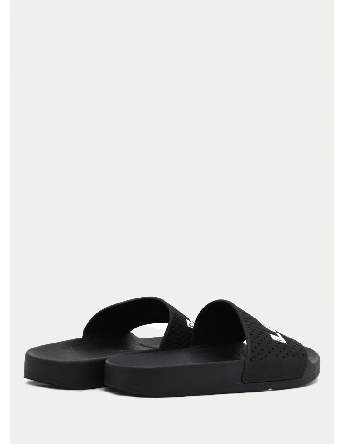 ZAPATILLAS DE PISCIN LEVIS 233025 NEGRO 